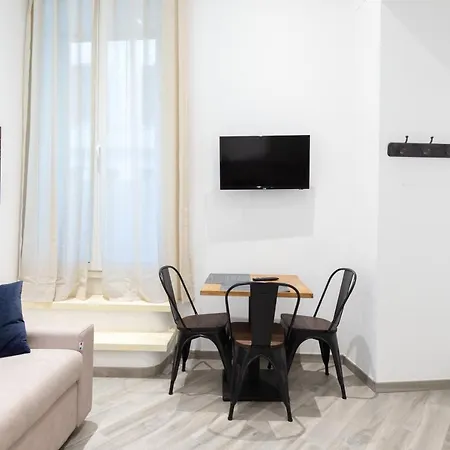 Navona 7 Appartement *