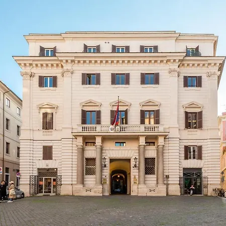 Navona 7 *